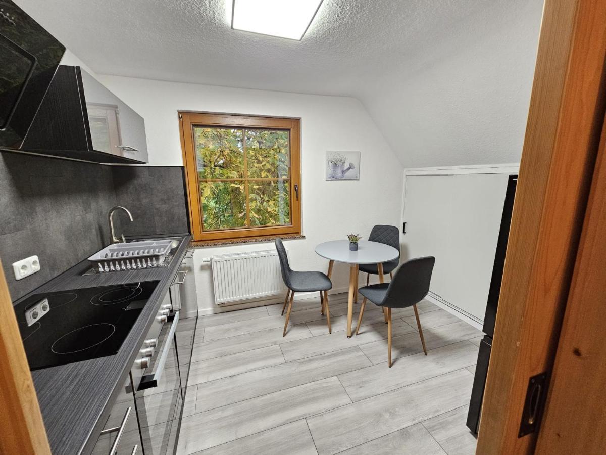 Fewo Am See, Ferienhaus, 7 Schlafzimmer, Waschmaschine, Businesswohnung 萨尔茨吉特 外观 照片