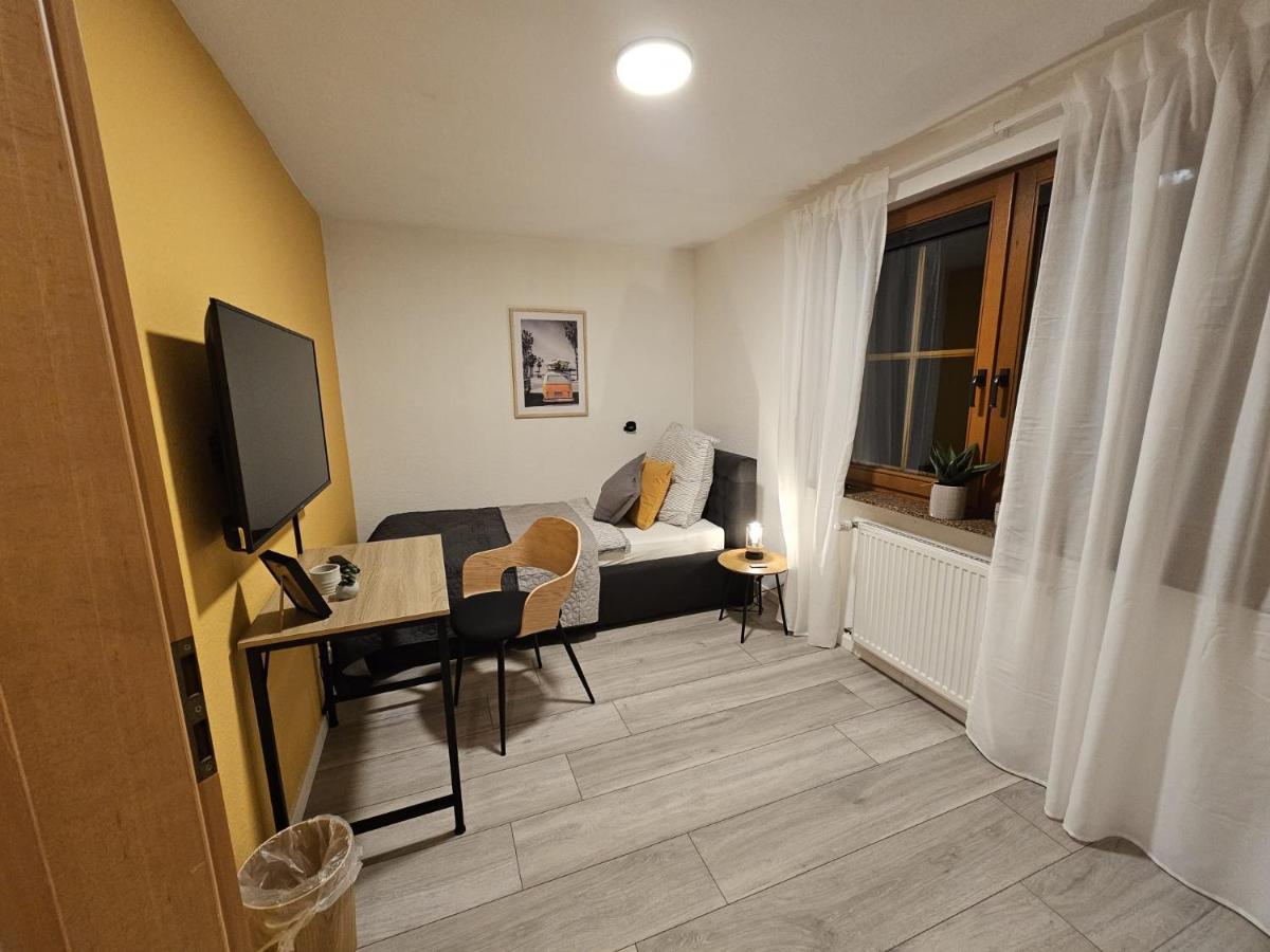 Fewo Am See, Ferienhaus, 7 Schlafzimmer, Waschmaschine, Businesswohnung 萨尔茨吉特 外观 照片