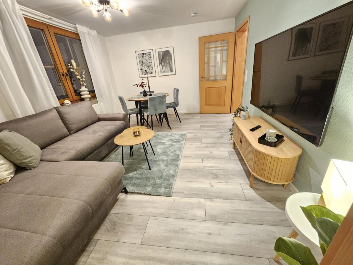 Fewo Am See, Ferienhaus, 7 Schlafzimmer, Waschmaschine, Businesswohnung 萨尔茨吉特 外观 照片